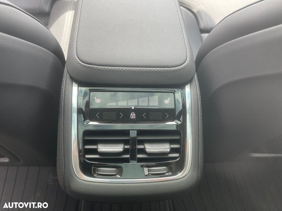 Volvo XC 90 B5 AWD MHEV Ultra Bright - 18
