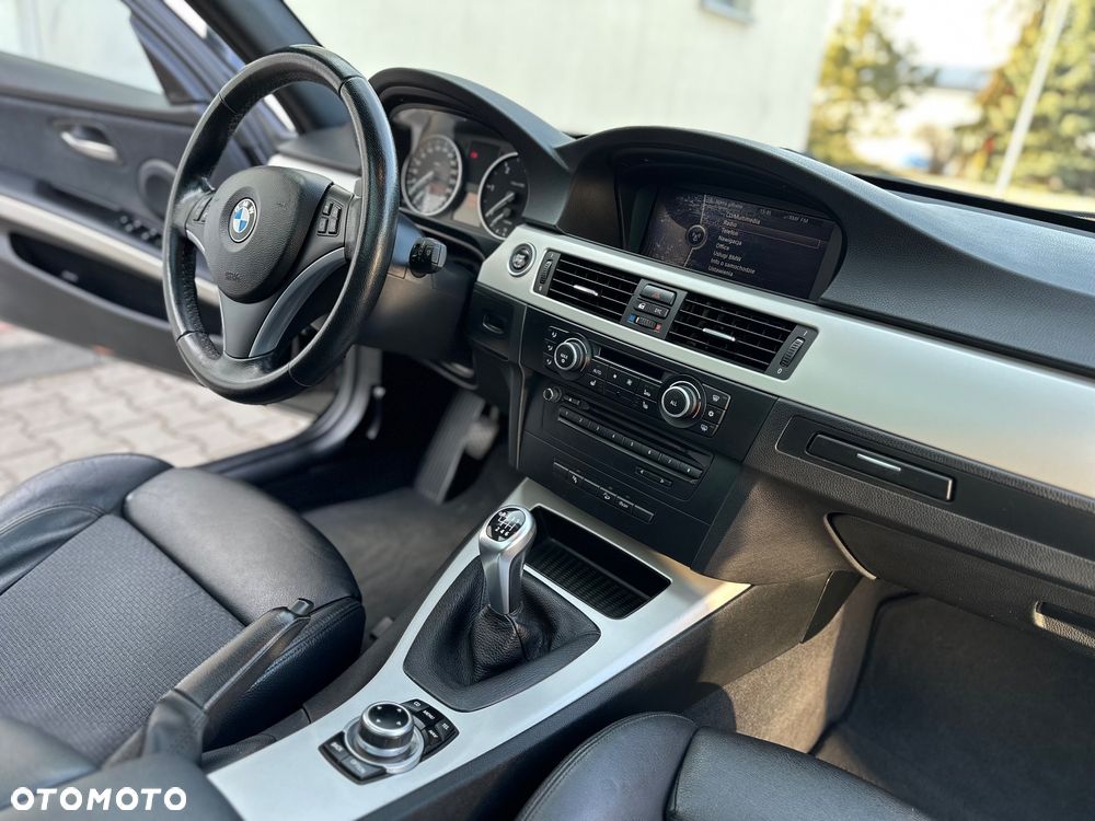 BMW Seria 3 320d xDrive - 7