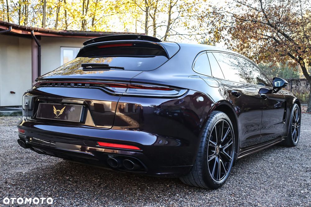 Porsche Panamera Turbo S Sport Turismo - 5