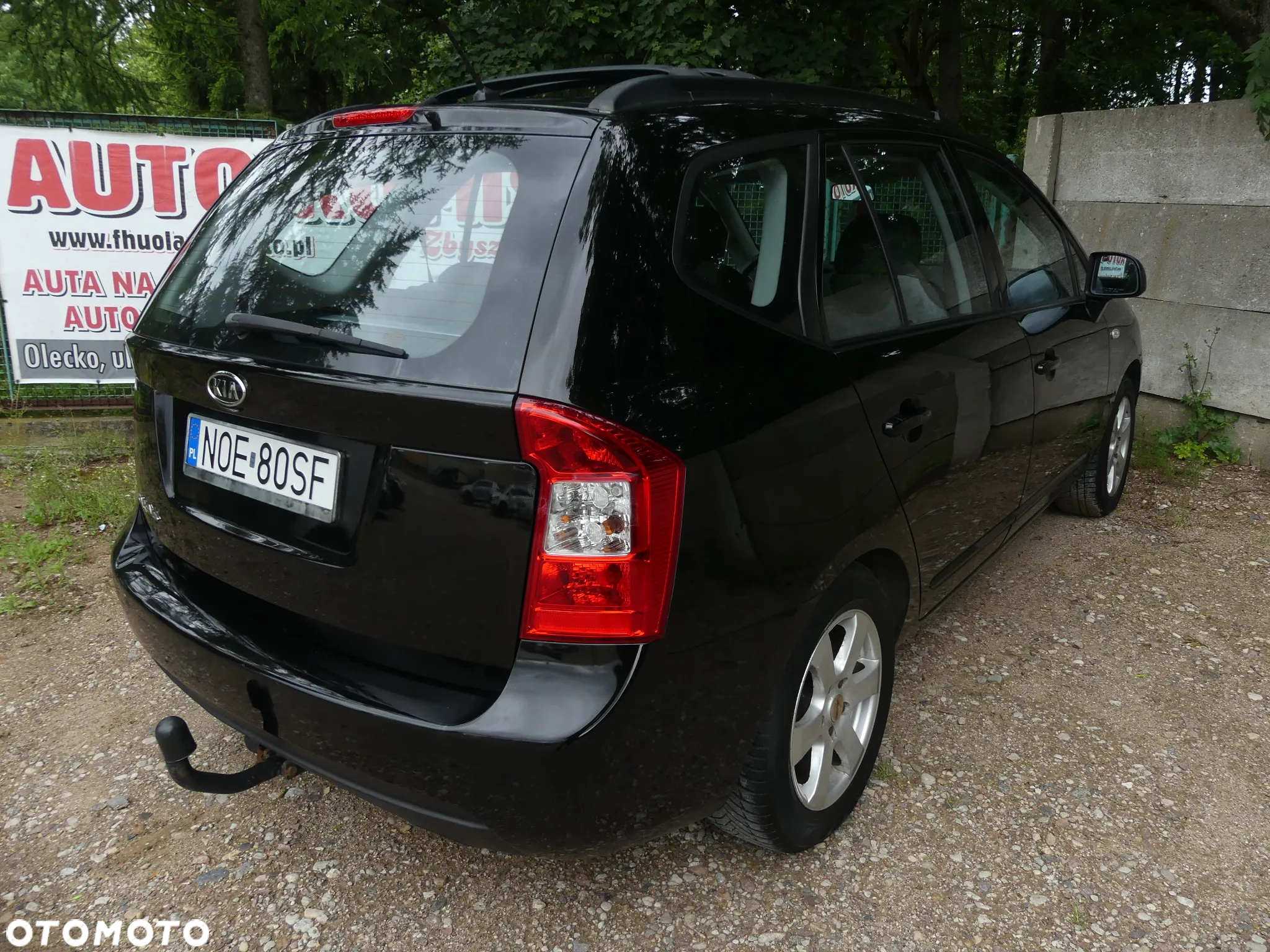 Kia Carens 2.0 CVVT EX - 17