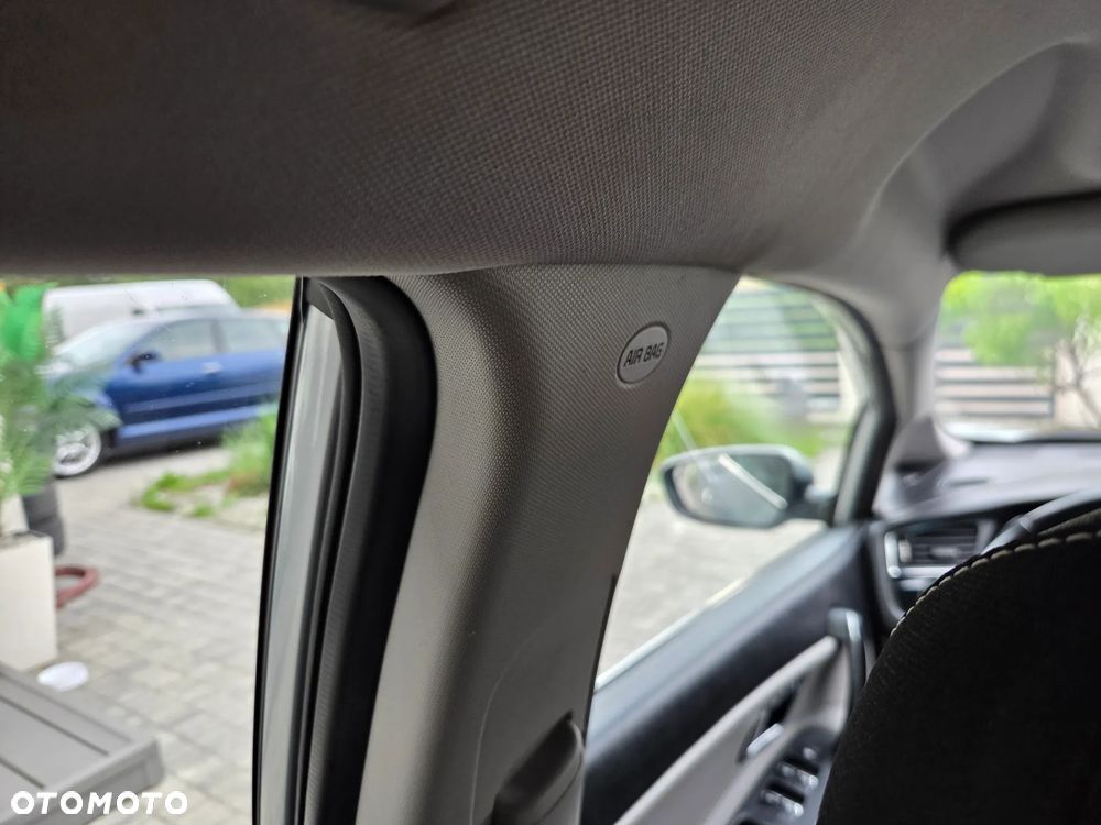 Kia Ceed 1.6 CRDi 136 DCT ISG Platinum Edition - 21