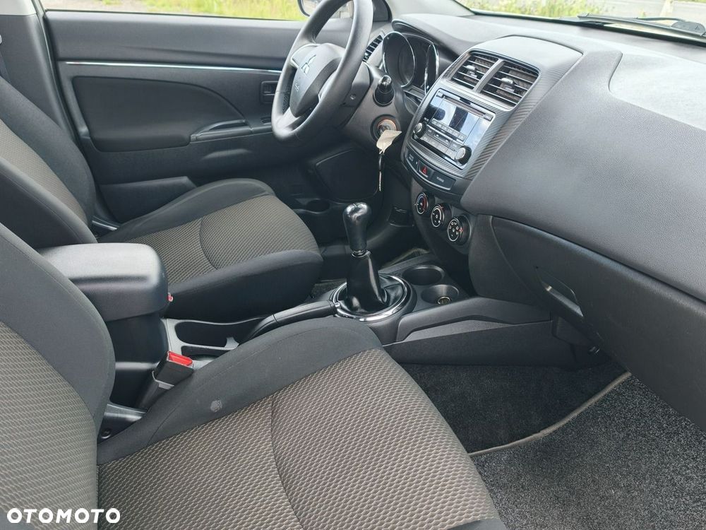 Mitsubishi ASX - 30