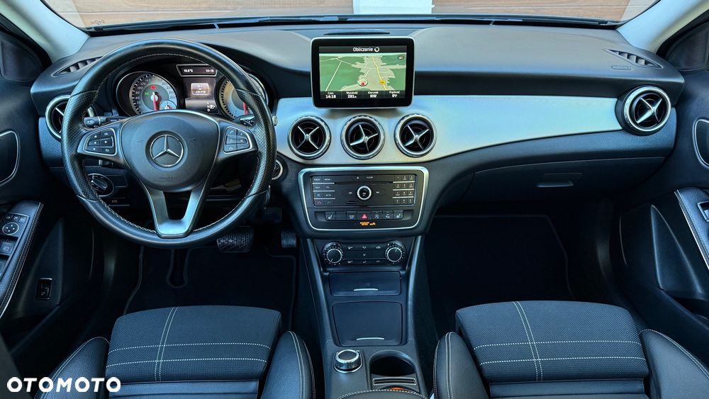 Mercedes-Benz GLA - 7