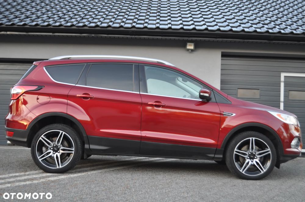 Ford Kuga 2.0 TDCi 4x4 Titanium - 25