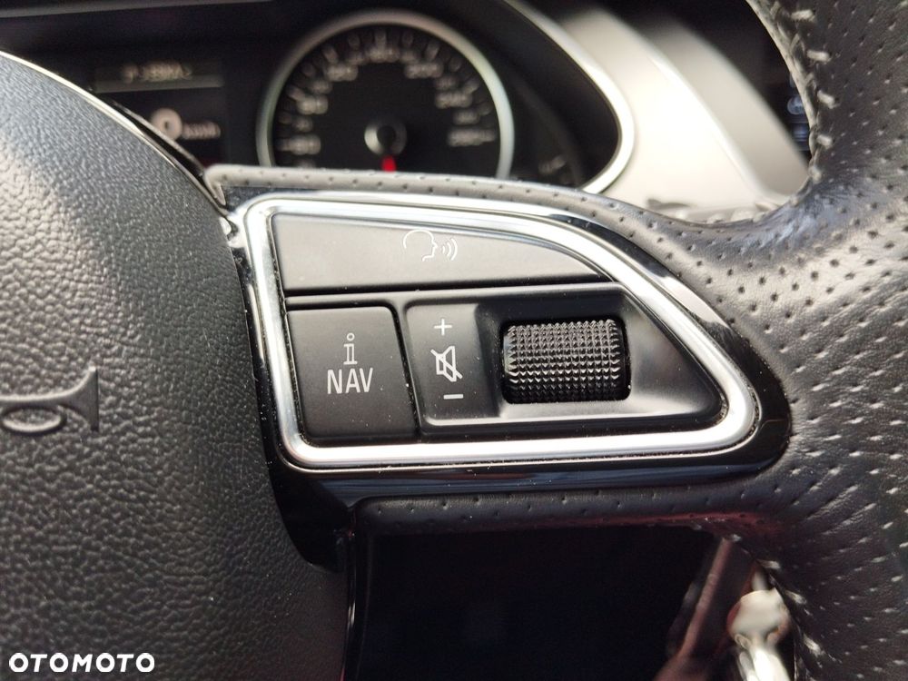 Audi A4 Avant 2.0 TDI Quattro S tronic - 24
