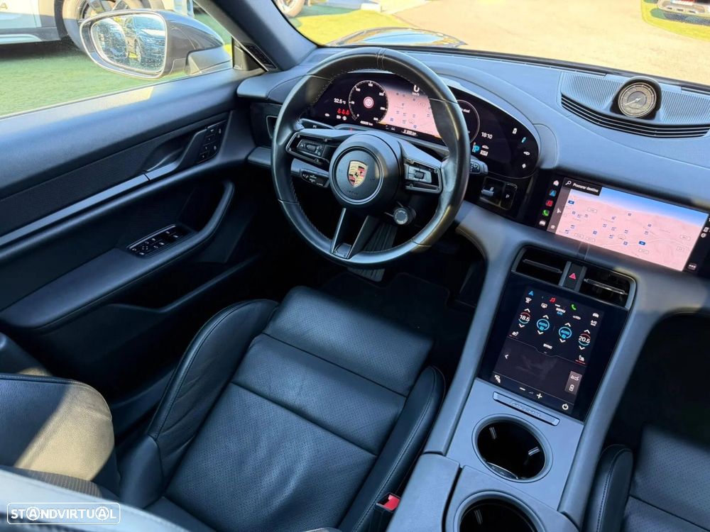 Porsche Taycan Sport Turismo Standard - 29