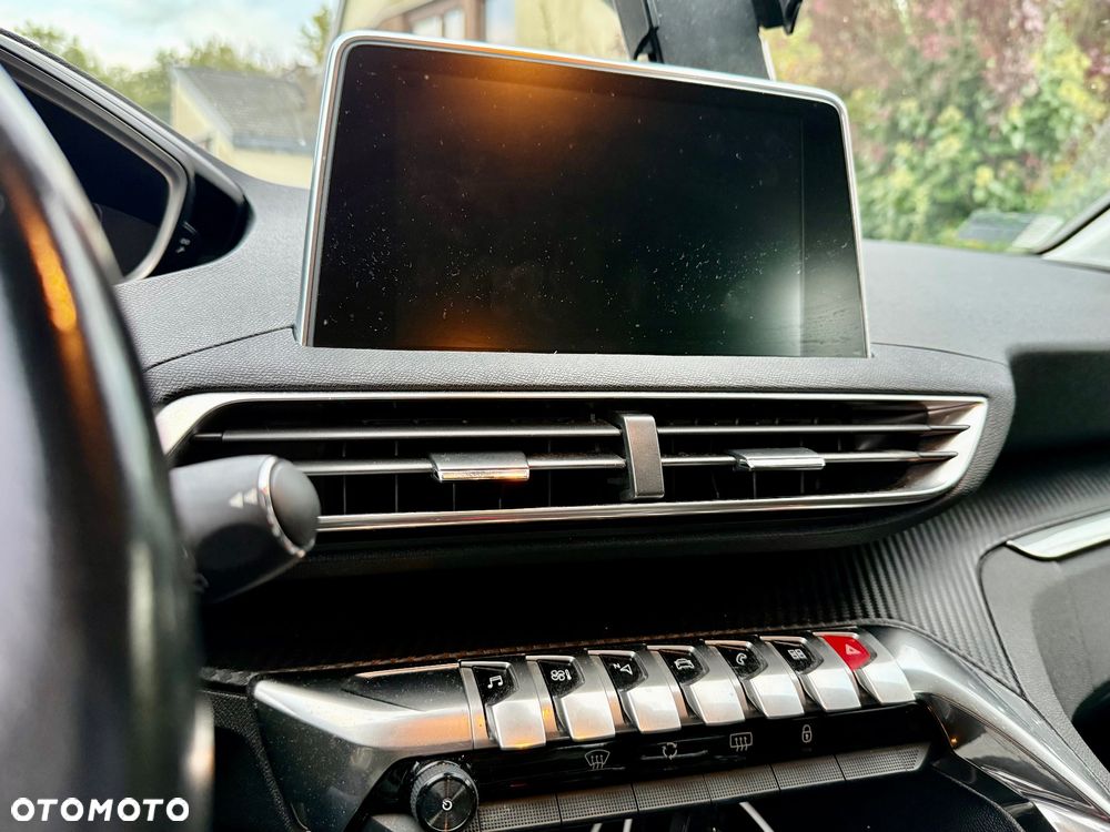 Peugeot 3008 1.6 BlueHDi Active S&S - 9