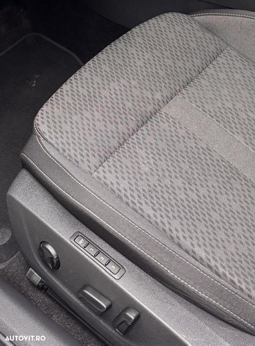 Skoda Octavia Combi 2.0 TDI DSG Exclusive Plus - 22