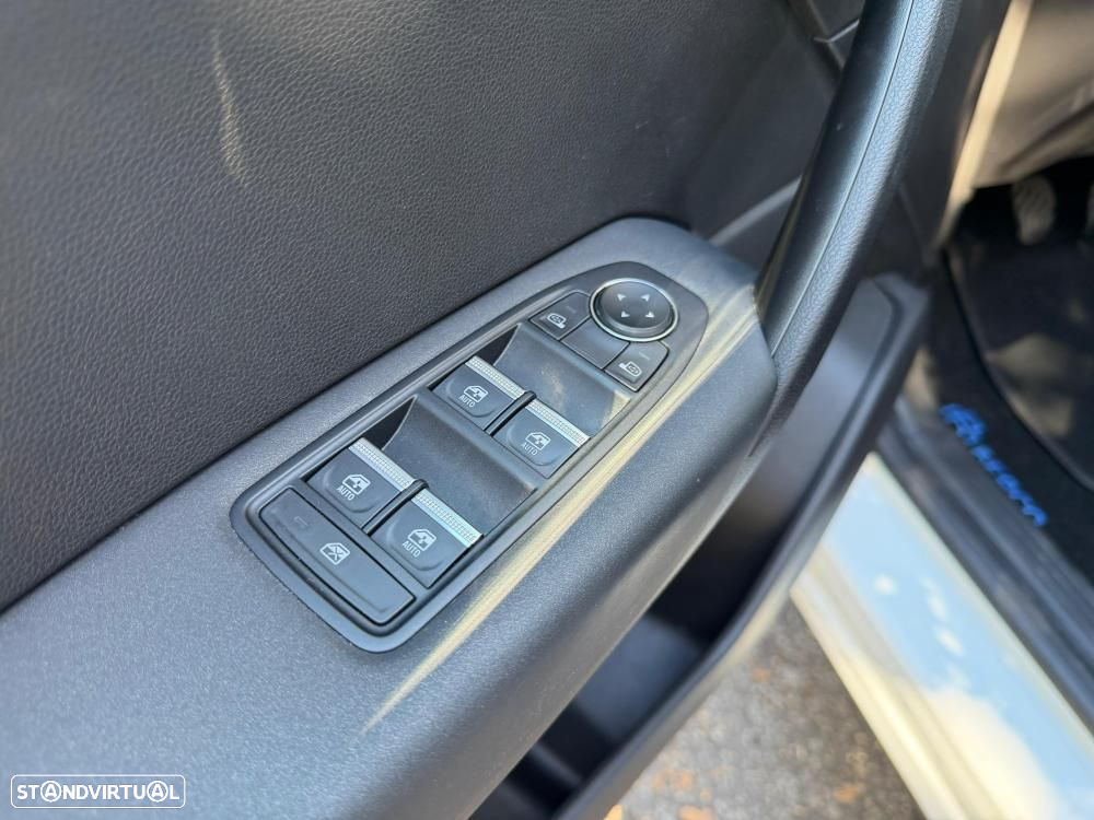 Renault Captur 1.0 TCe Techno Bi-Fuel - 22