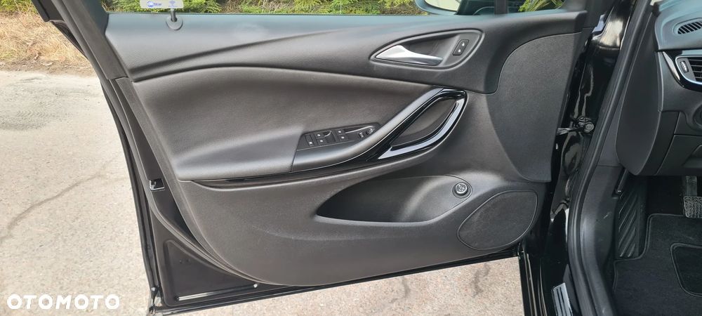 Opel Astra 1.4 Turbo Innovation - 12