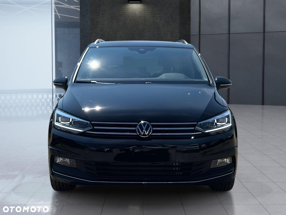 Volkswagen Touran - 8
