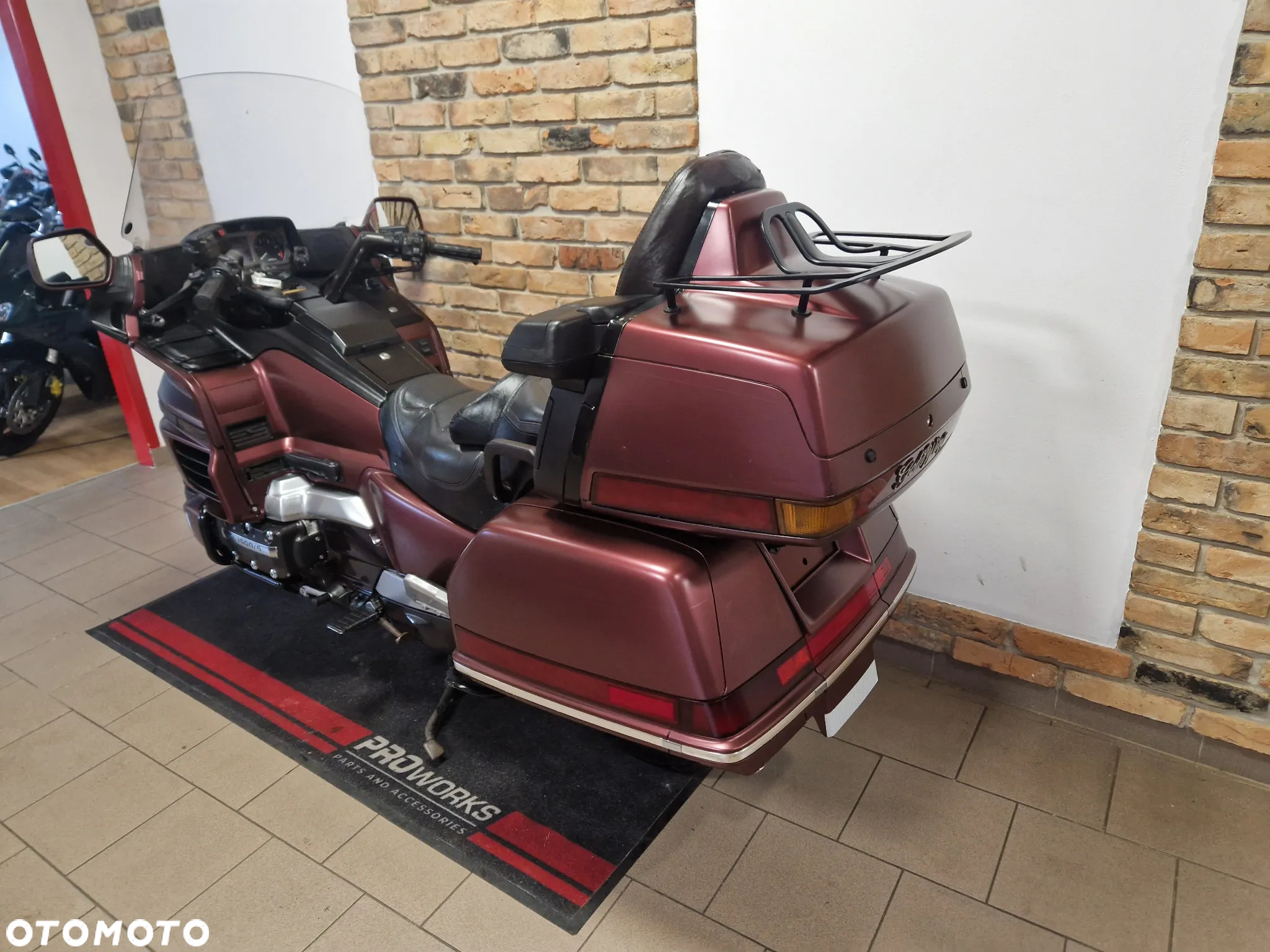 Honda GL - 8