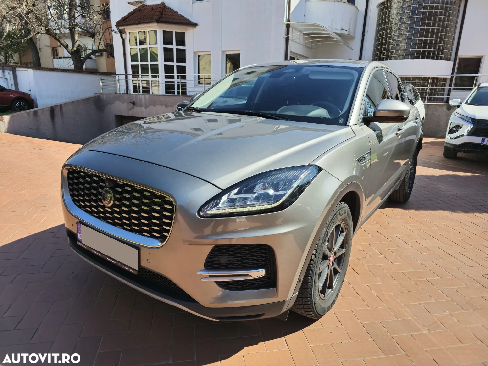 Jaguar E-Pace - 11