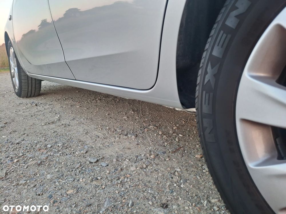 Opel Corsa - 13