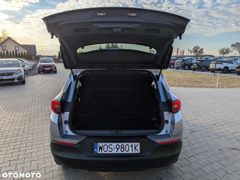 Opel Grandland 1.2 DI Automatik Business Elegance - 40