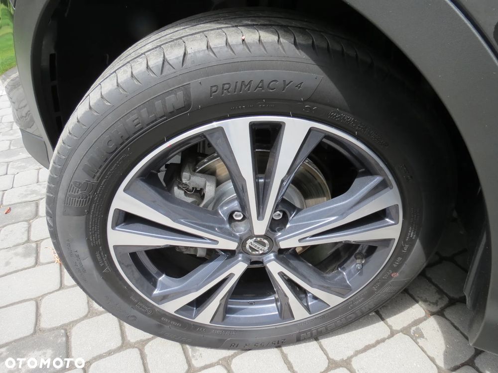 Nissan Qashqai 1.3 DIG-T DCT ZAMA - 17