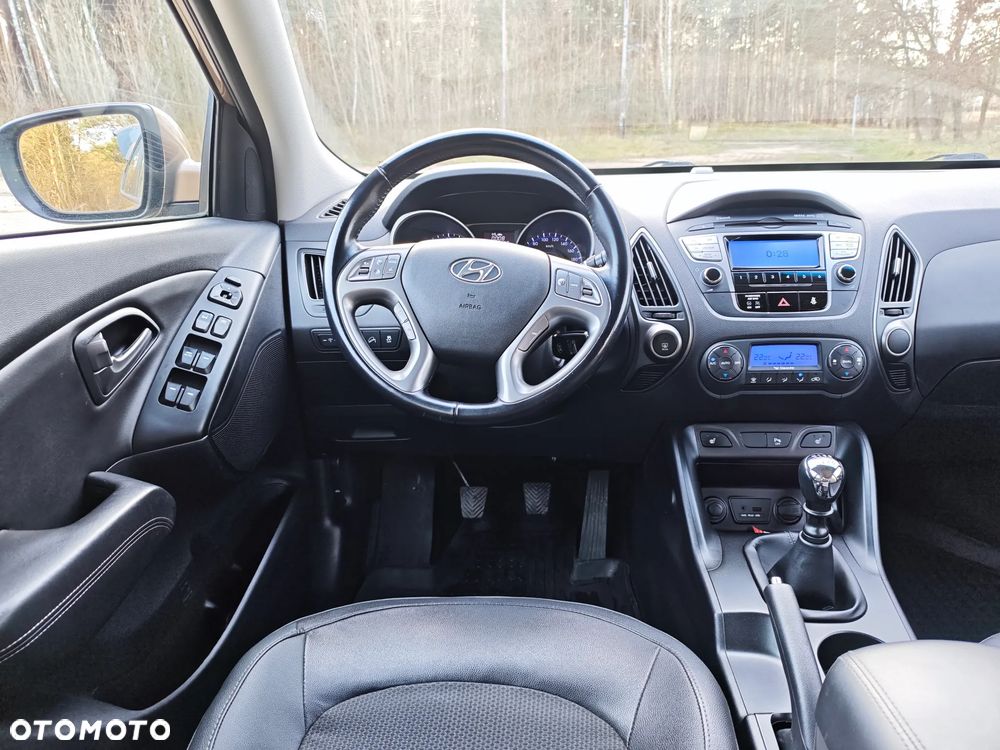 Hyundai ix35 1.7 CRDi 2WD blue Style - 23