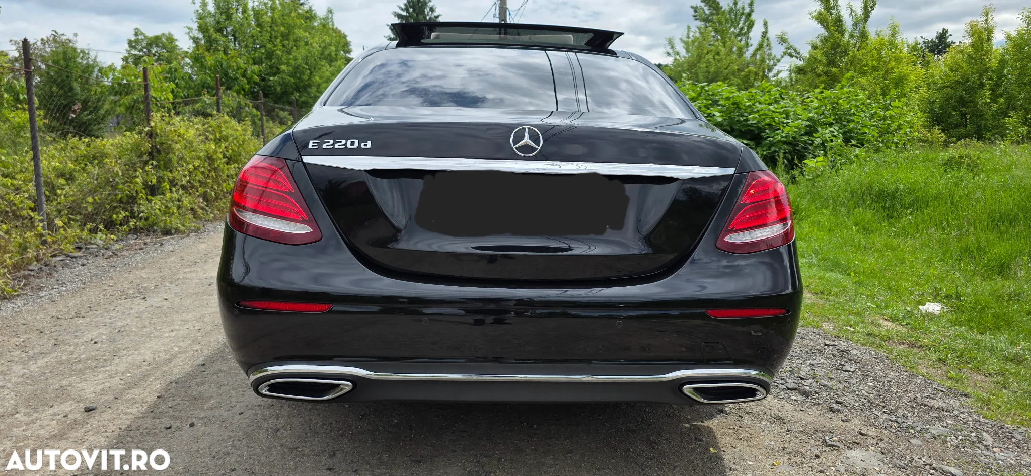 Mercedes-Benz E 220 d 9G-TRONIC AMG Line - 38