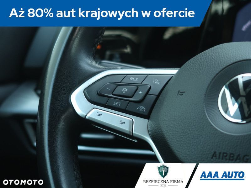 Volkswagen Golf - 21