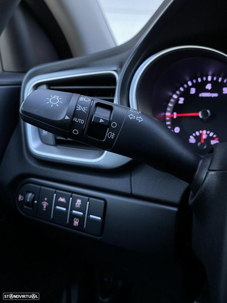 Kia XCeed 1.0 T-GDi Dynamic - 26