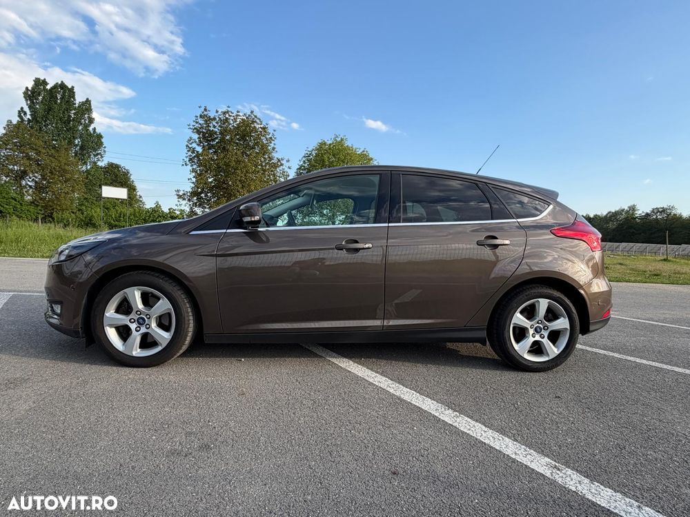 Ford Focus 1.5 EcoBoost Start-Stopp-System TITANIUM - 5