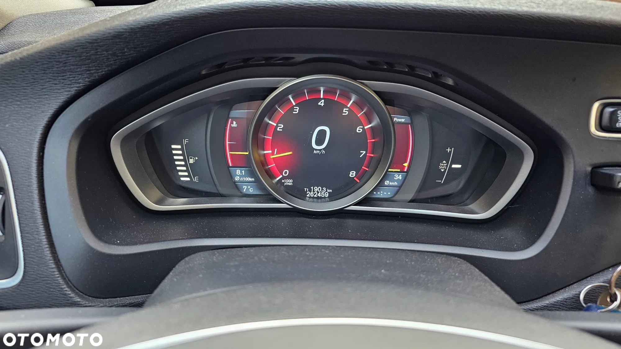 Volvo V40 T3 Momentum - 9