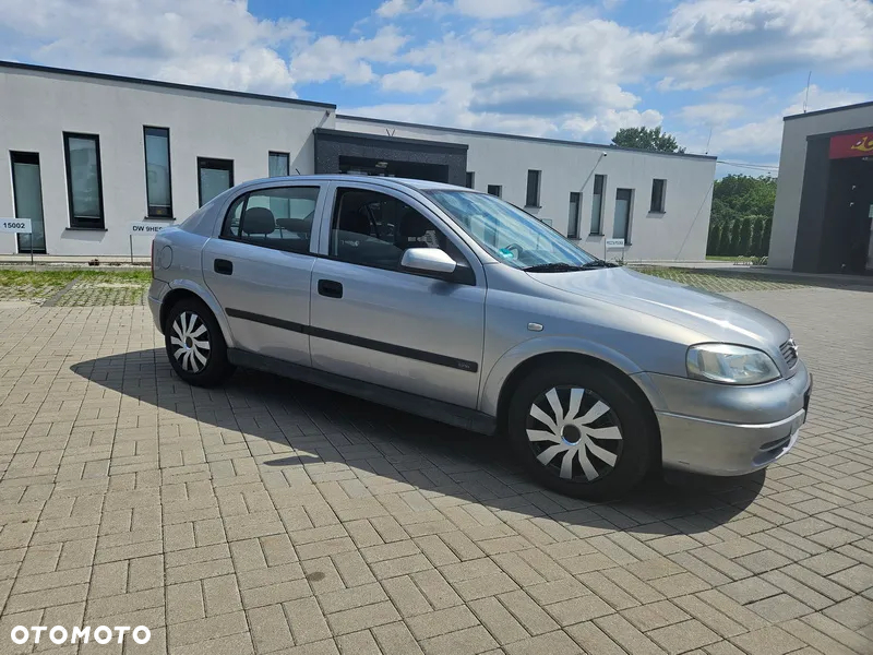 Opel Astra - 2