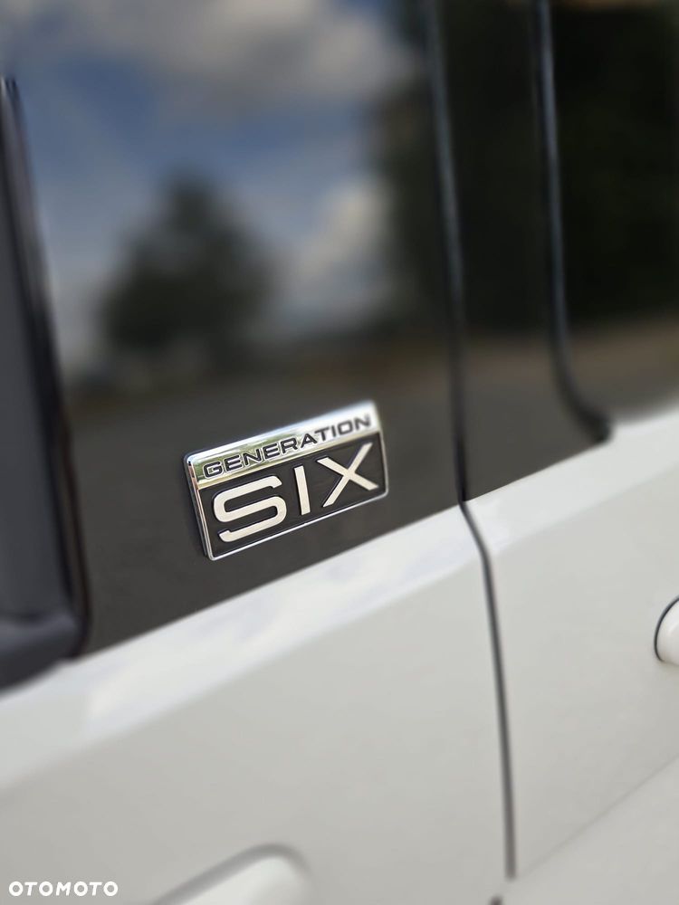 Volkswagen Multivan 2.0 BiTDI L1 Generation SIX DSG - 12