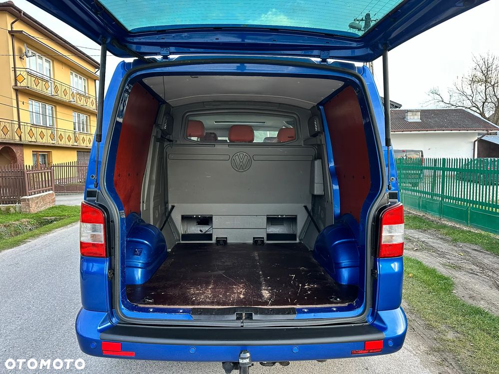 Volkswagen Transporter - 9