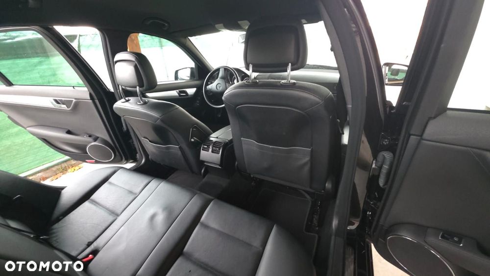Mercedes-Benz Klasa C 300 7G-TRONIC Avantgarde - 20