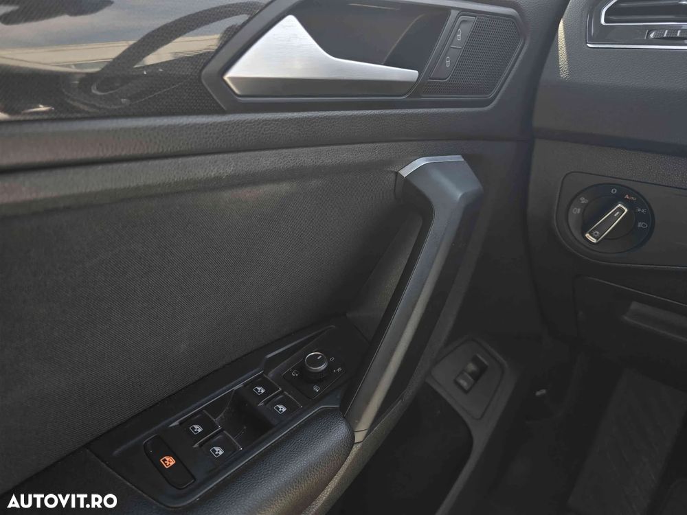 Volkswagen Tiguan - 17