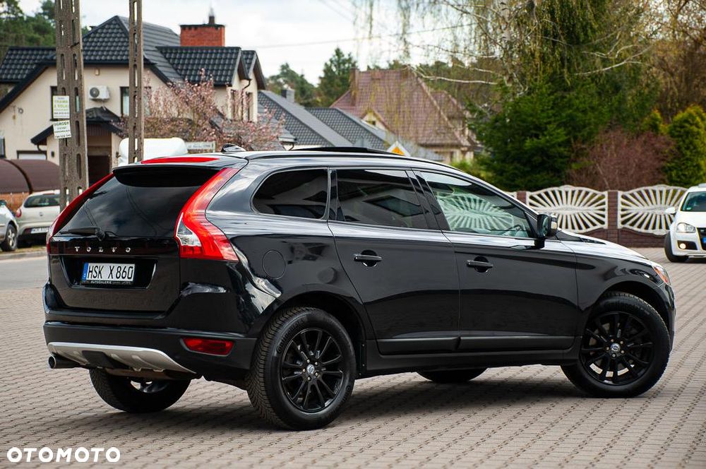 Volvo XC 60 D5 AWD Momentum - 22