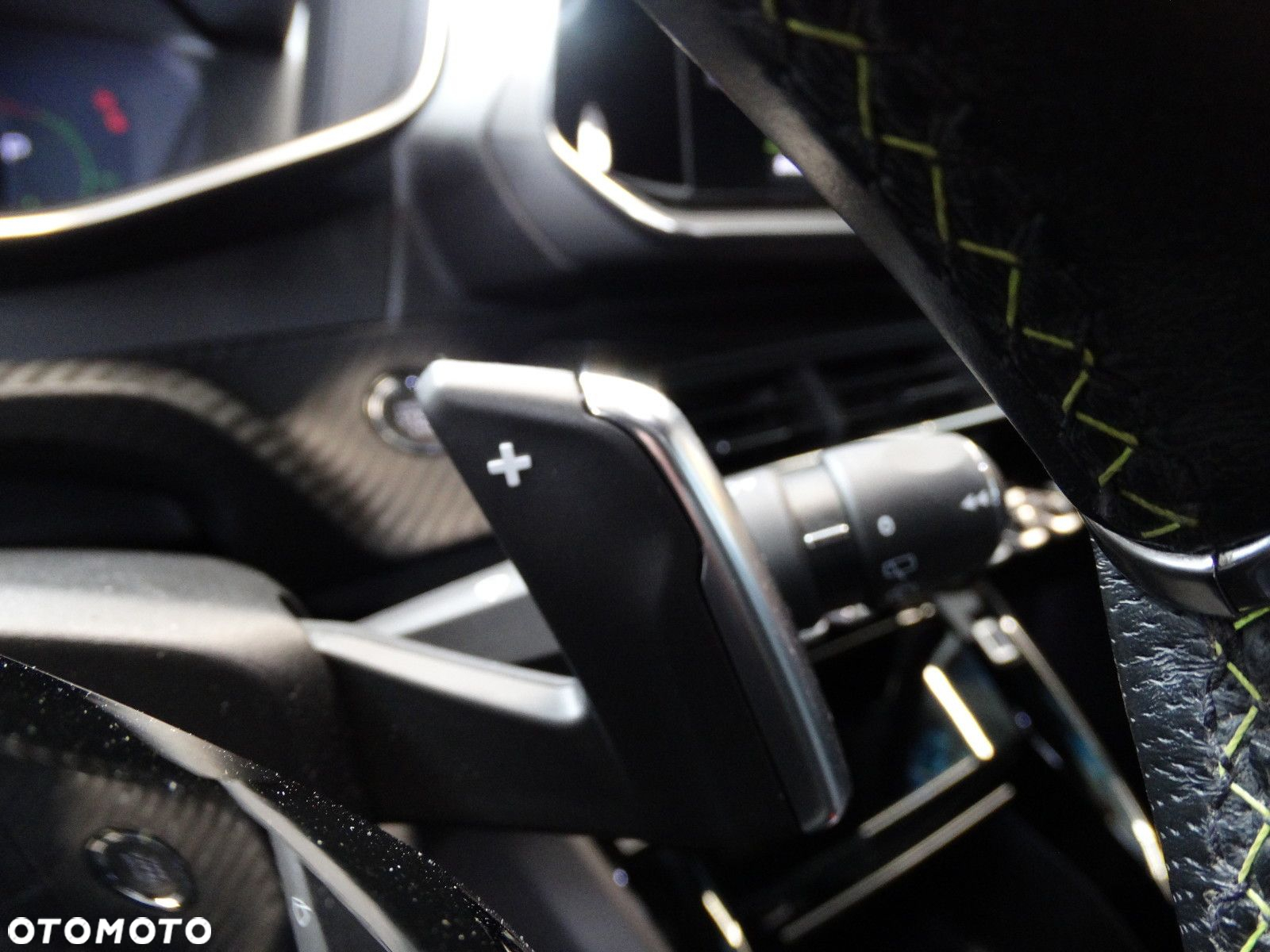 Peugeot 208 - 21