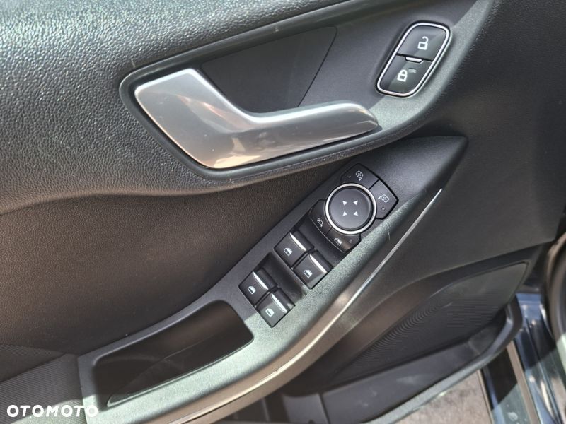 Ford Fiesta 1.0 EcoBoost S&S TITANIUM - 16