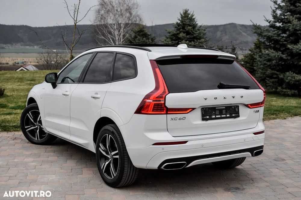 Volvo XC 60 T8 Twin Engine AWD R-Design - 5