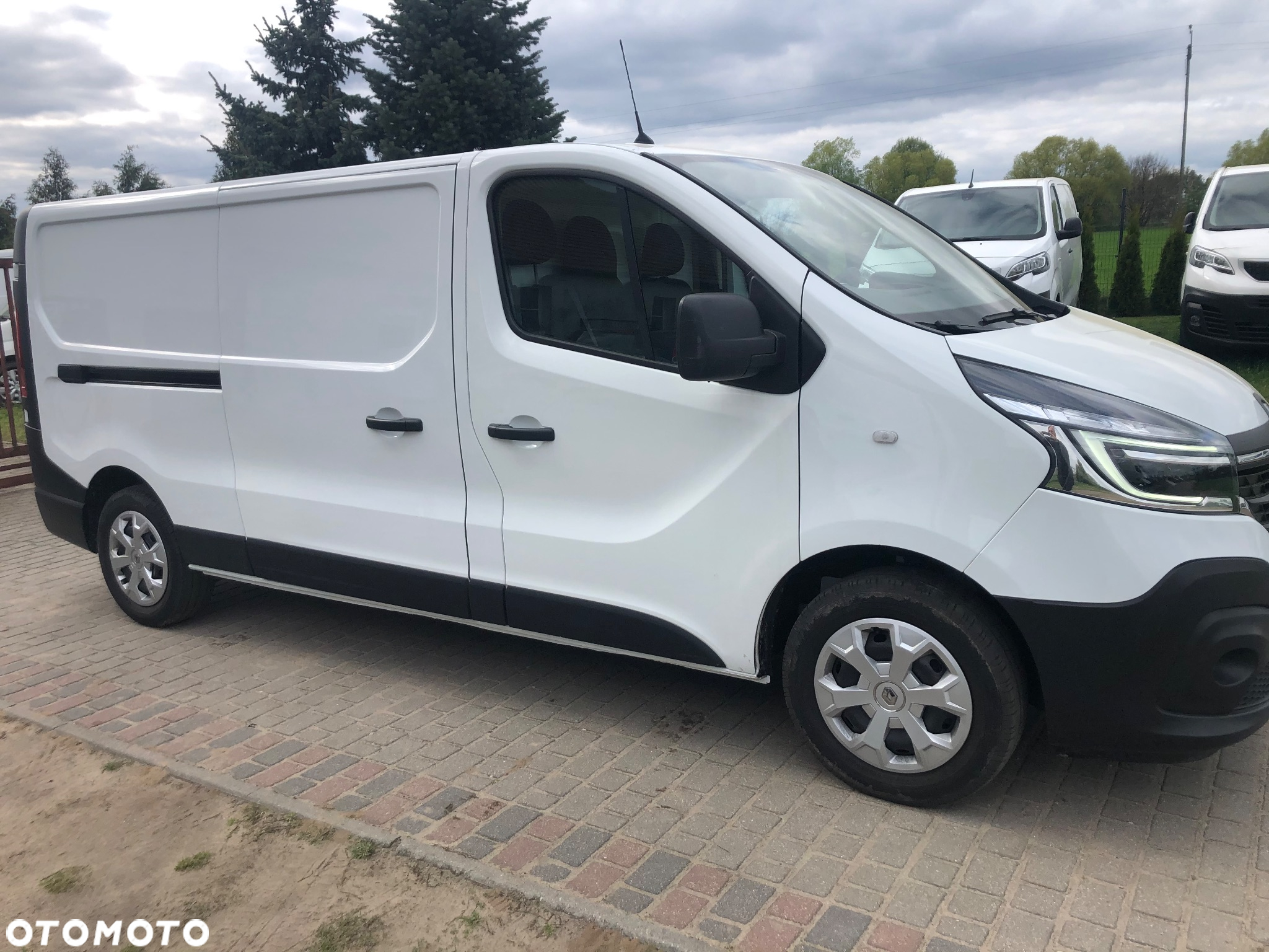 Renault Trafic - 2