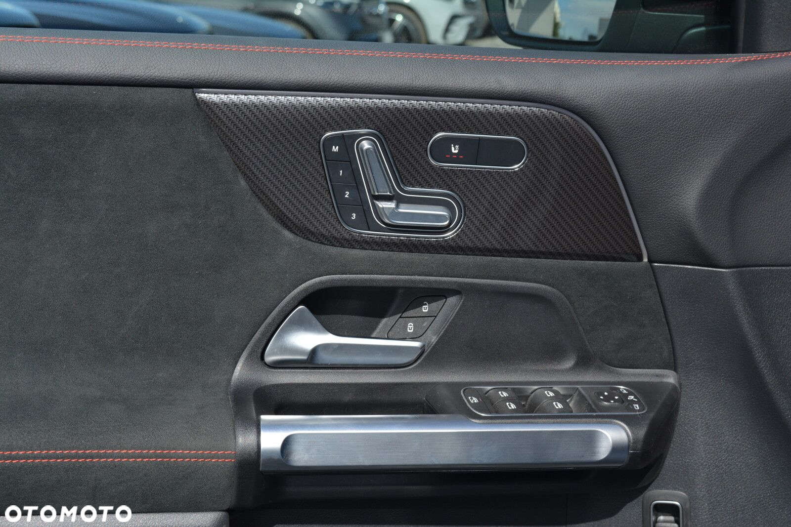 Mercedes-Benz GLB 200 d 8G-DCT - 15