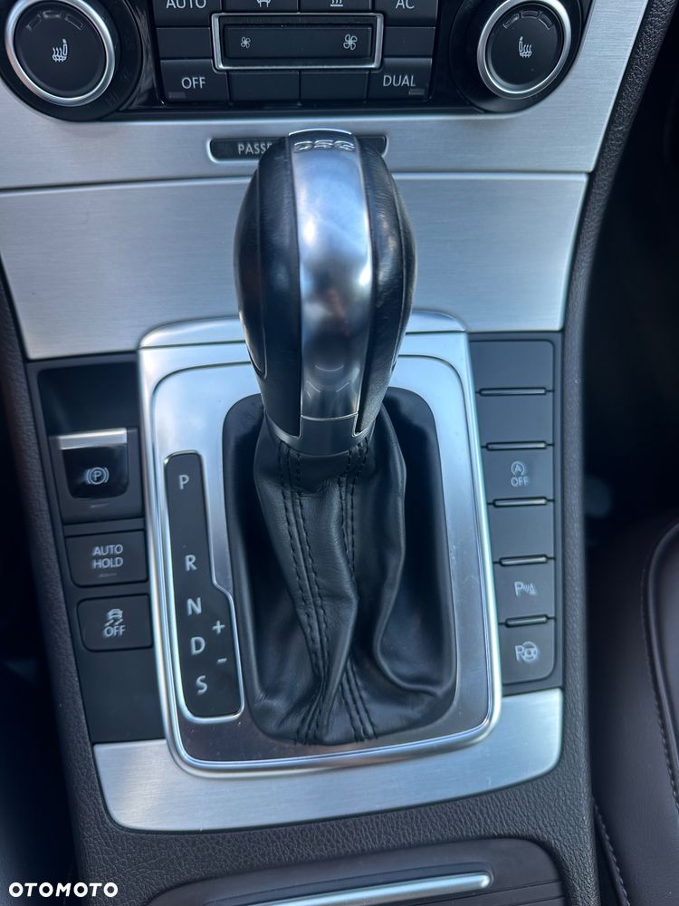 Volkswagen Passat 2.0 TDI Highline DSG - 18
