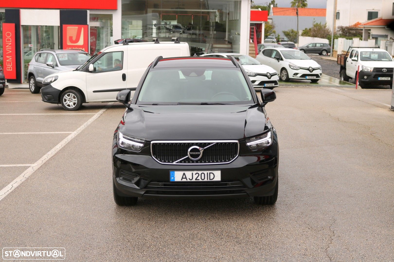 Volvo XC 40 1.5 T2 Momentum Core - 4