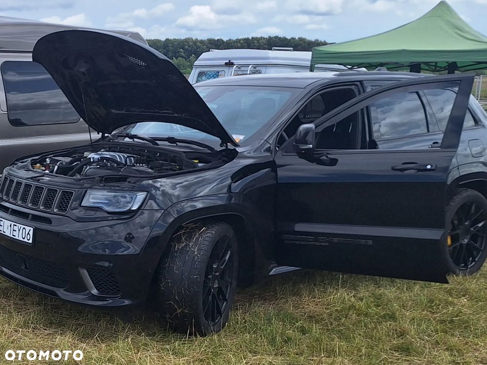 Jeep Grand Cherokee - 15