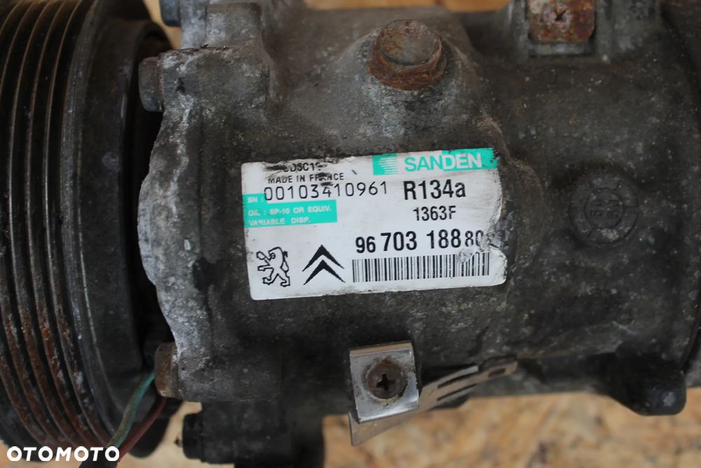 Peugeot 207 1,4VTI Sprężąrka Kompresor Klimatyzacji 9670318880 - 3