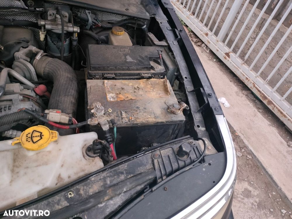 Dezmembrari  Dodge Nitro  2007  > 2012 2.8 CRD Motorina - 5