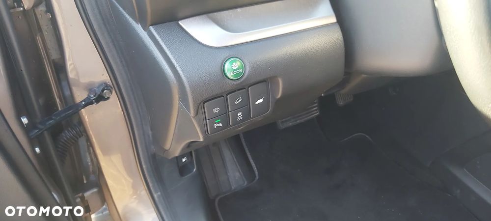 Honda CR-V 2.0 Executive (Honda Connect+) - 31