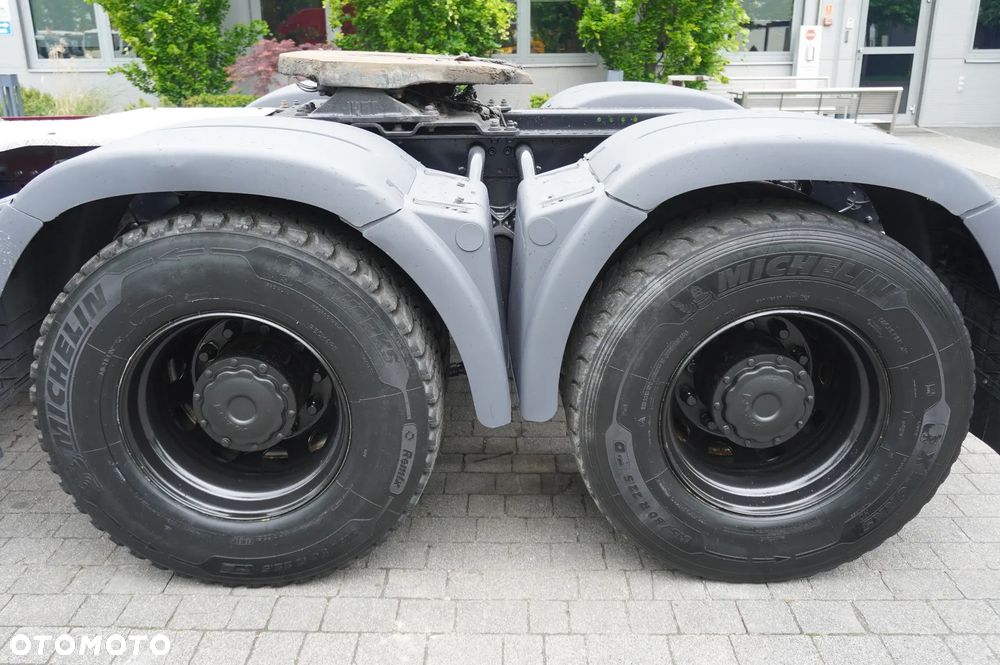 MAN TGX 33.640 6x4 / DMC 70000 kg / 280 tys. km - 12