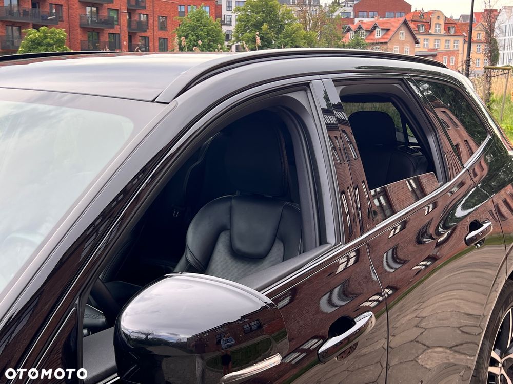 Volvo XC 60 B4 D AWD R-Design - 3