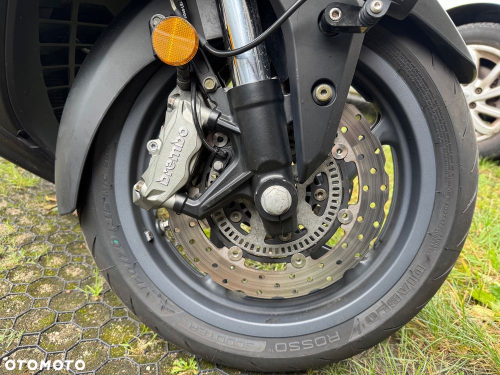Kymco AK 550 - 15