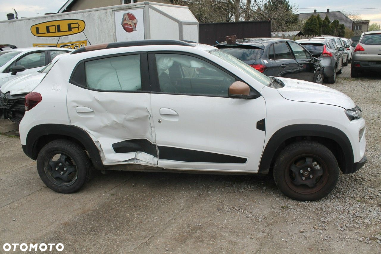 Dacia Spring - 4