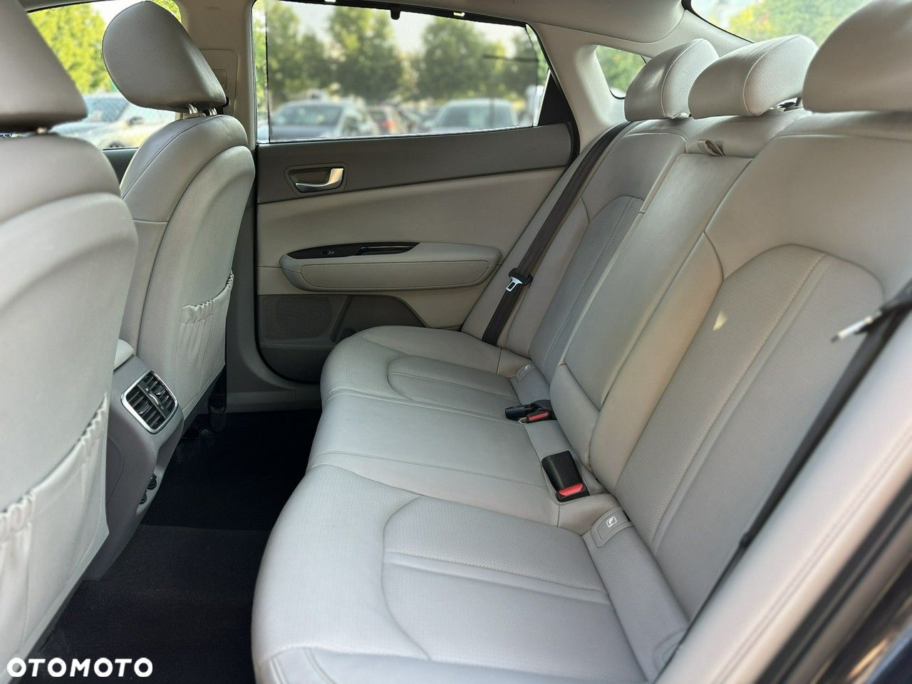 Kia Optima - 28