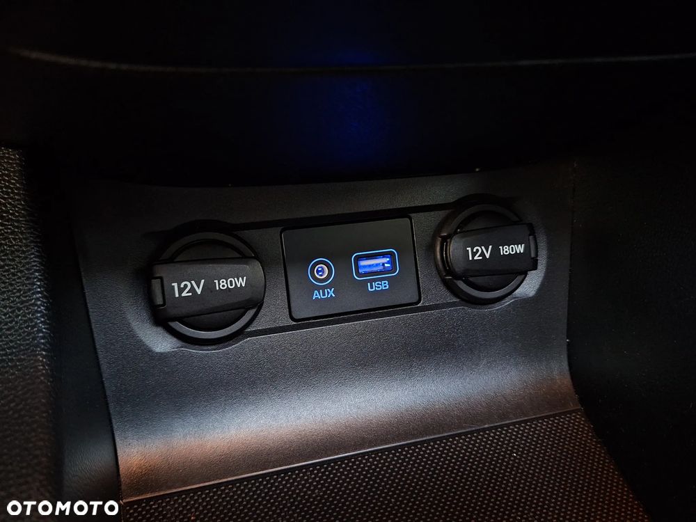 Hyundai i20 1.4 YES Gold - 32