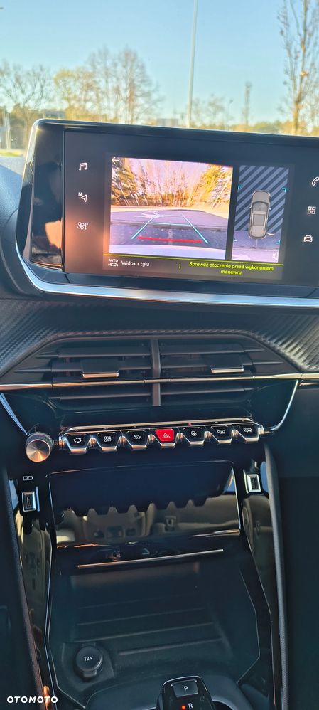 Peugeot 2008 1.2 Pure Tech GPF Allure S&S EAT6 - 11